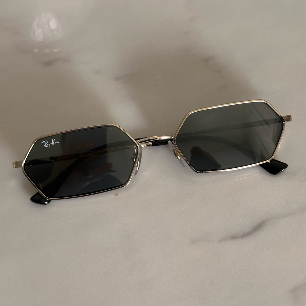 Ray-Ban Gold Frame Sunglasses with Dark Gray Lenses